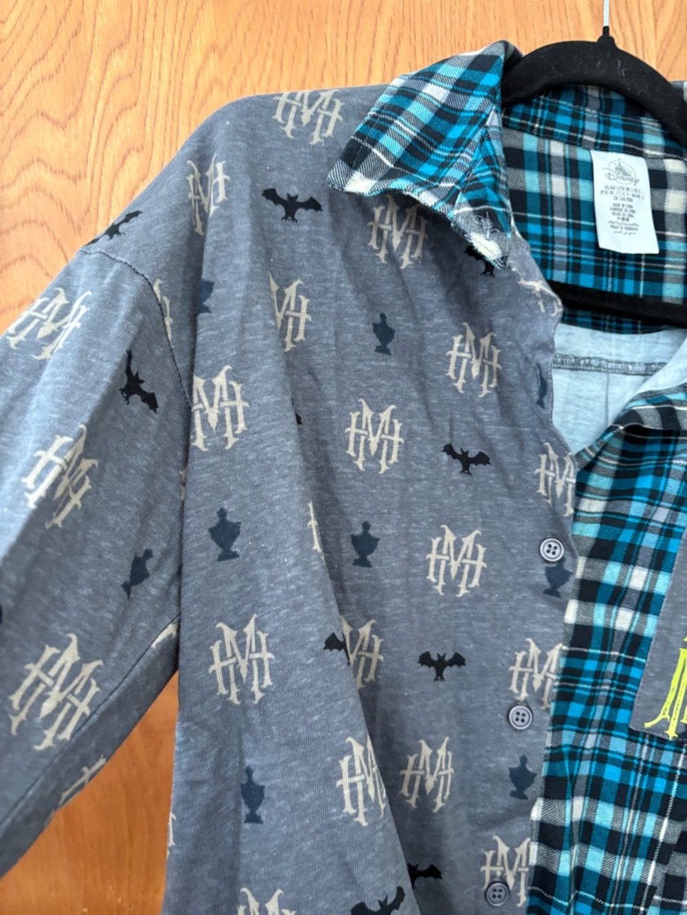 Disney Blue and Black Plaid haunted mansion Shirt S - Picture 4 of 8